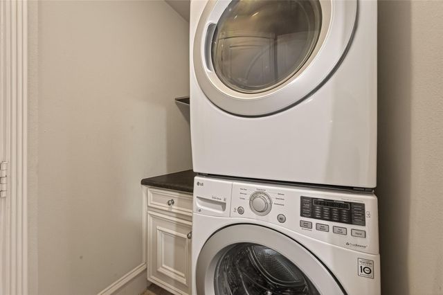 1337 Alexander Street, Houston, TX 77008