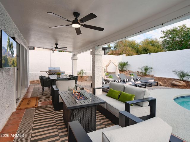 10367 E Wood Drive, Scottsdale, AZ 85260