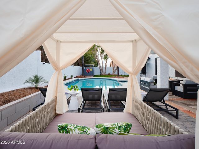 10367 E Wood Drive, Scottsdale, AZ 85260