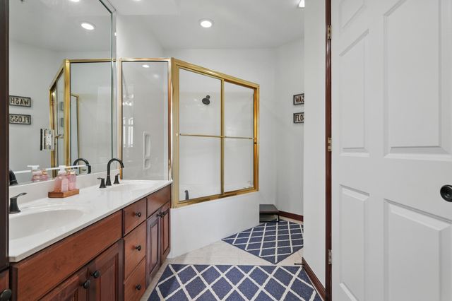 235 Lower Emerald Bay Circle C-6, Hollister, MO 65672