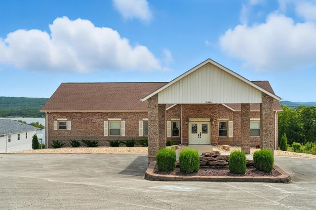 235 Lower Emerald Bay Circle C-6, Hollister, MO 65672