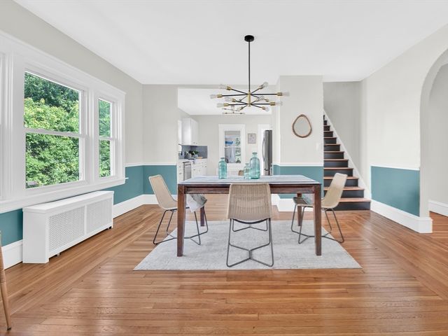 35 Brook St, Seekonk, MA 02771