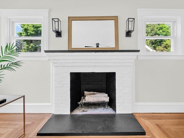 35 Brook St, Seekonk, MA 02771