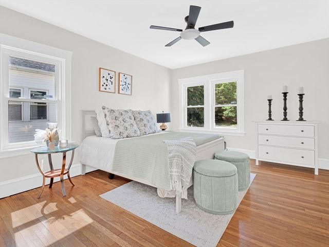 35 Brook St, Seekonk, MA 02771