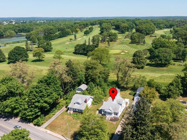 35 Brook St, Seekonk, MA 02771