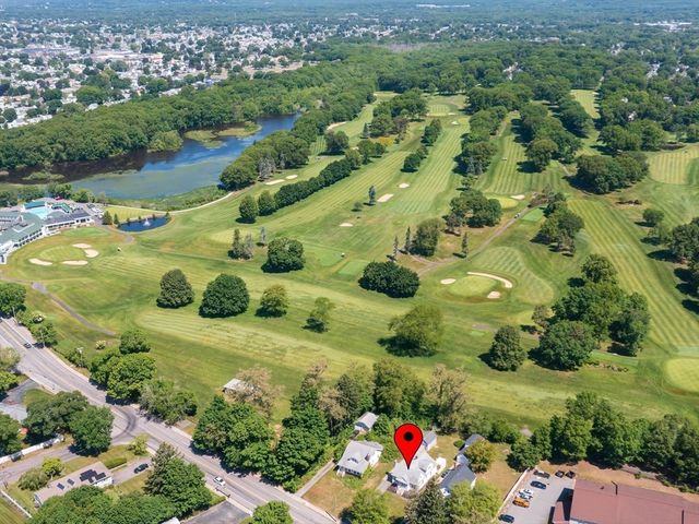 35 Brook St, Seekonk, MA 02771
