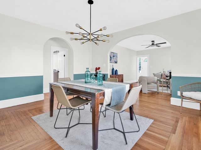 35 Brook St, Seekonk, MA 02771