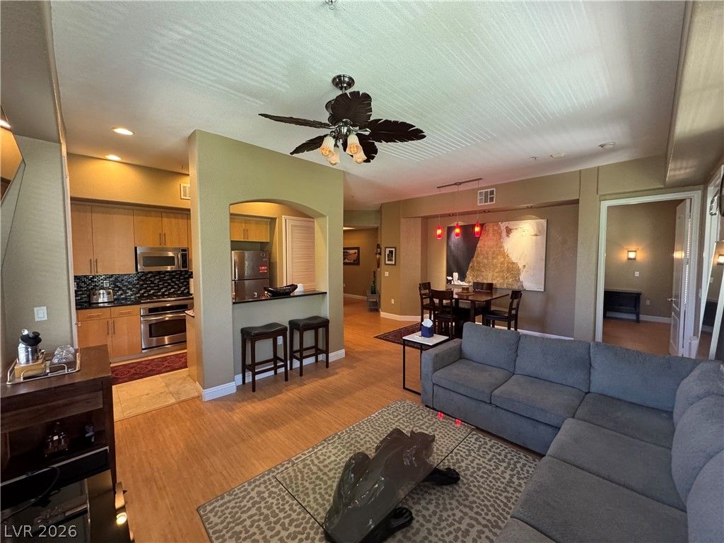 50 East Serene Avenue 203, Las Vegas, NV 89123
