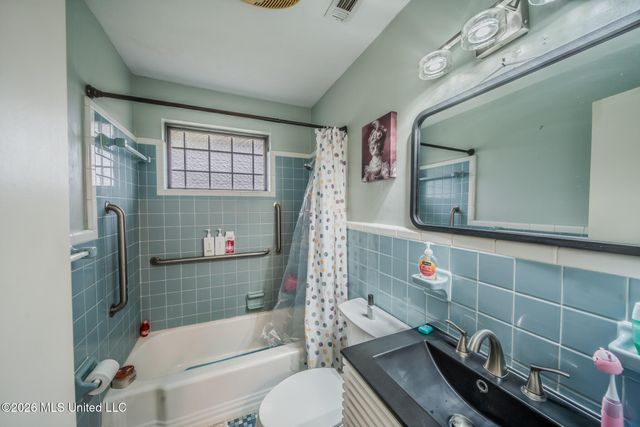 215 Lynwood Circle, Long Beach, MS 39560