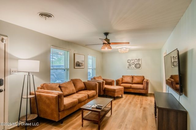 215 Lynwood Circle, Long Beach, MS 39560