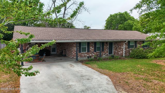 215 Lynwood Circle, Long Beach, MS 39560