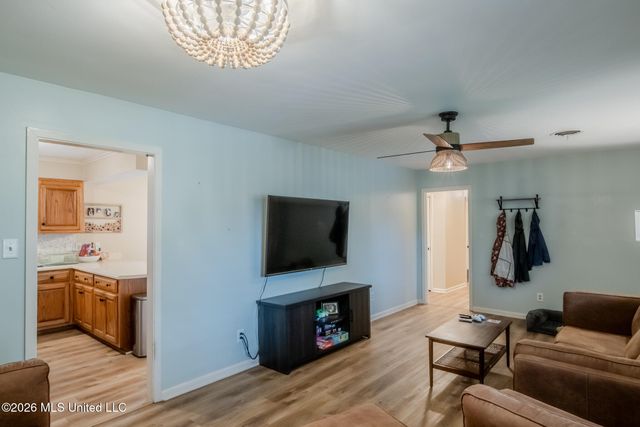 215 Lynwood Circle, Long Beach, MS 39560