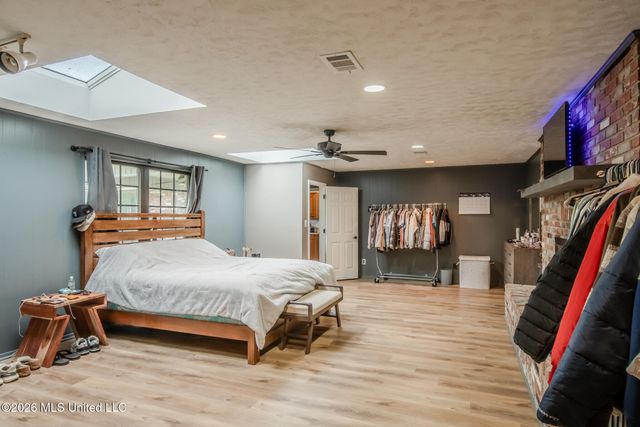 215 Lynwood Circle, Long Beach, MS 39560