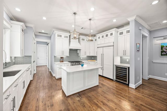 7 Mariner Pass, Galveston, TX 77554