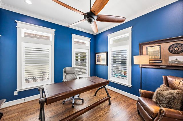 7 Mariner Pass, Galveston, TX 77554