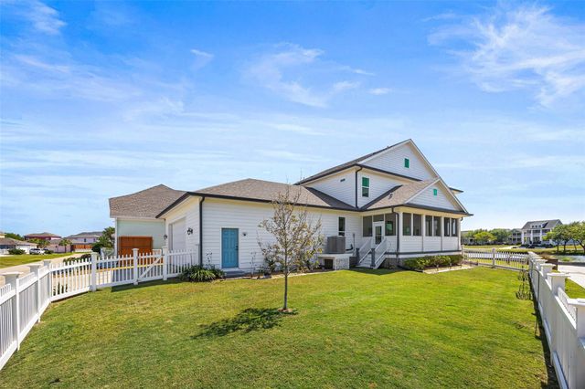 7 Mariner Pass, Galveston, TX 77554