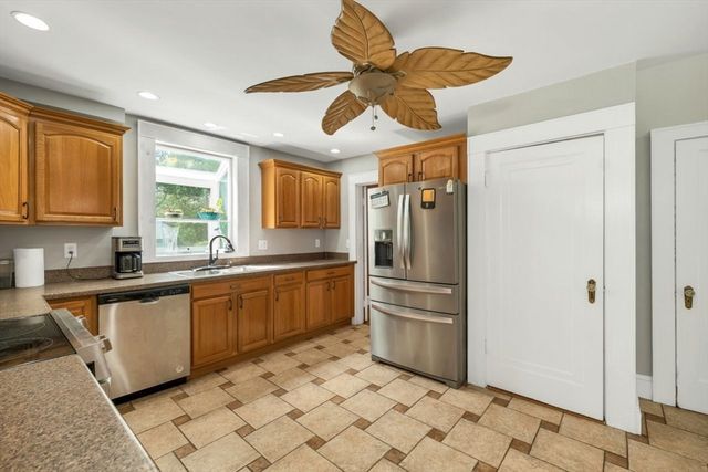3 Forest St, Wilmington, MA 01887
