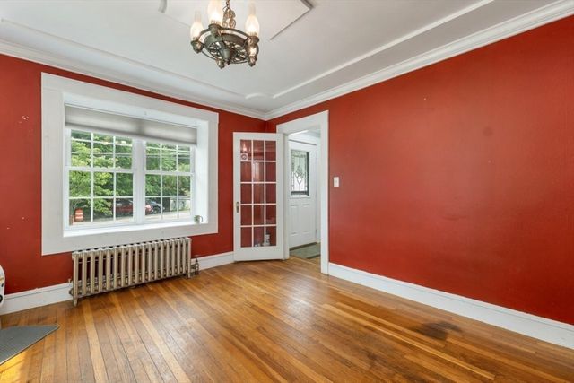 3 Forest St, Wilmington, MA 01887