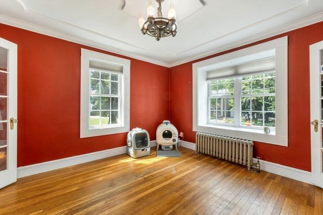 3 Forest St, Wilmington, MA 01887