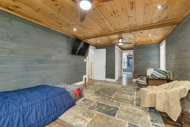 3 Forest St, Wilmington, MA 01887