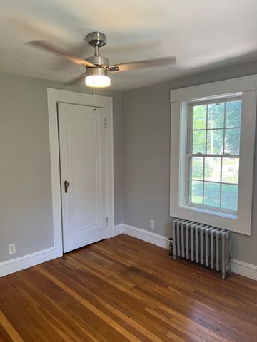 3 Forest St, Wilmington, MA 01887