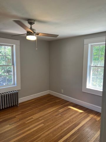 3 Forest St, Wilmington, MA 01887