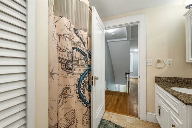 3 Forest St, Wilmington, MA 01887