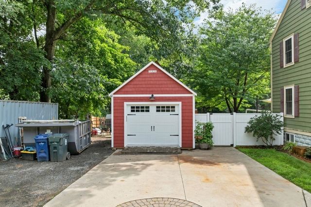 3 Forest St, Wilmington, MA 01887