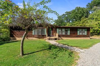 285 Ridge Ave, Economy, PA 15042