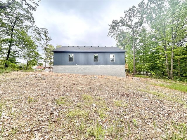 8 Naver Lane, Bella Vista, AR 72715