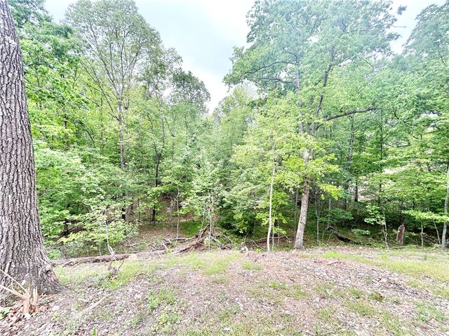 8 Naver Lane, Bella Vista, AR 72715