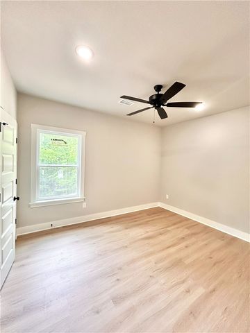 8 Naver Lane, Bella Vista, AR 72715