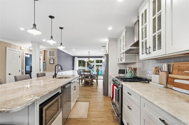 41 Weidner Avenue, Oceanside, NY 11572