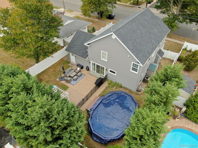 41 Weidner Avenue, Oceanside, NY 11572