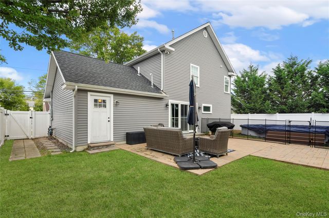 41 Weidner Avenue, Oceanside, NY 11572