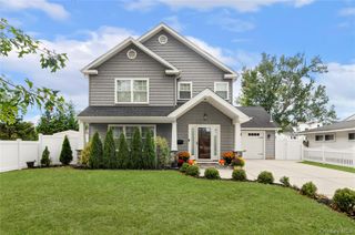 41 Weidner Avenue, Oceanside, NY 11572