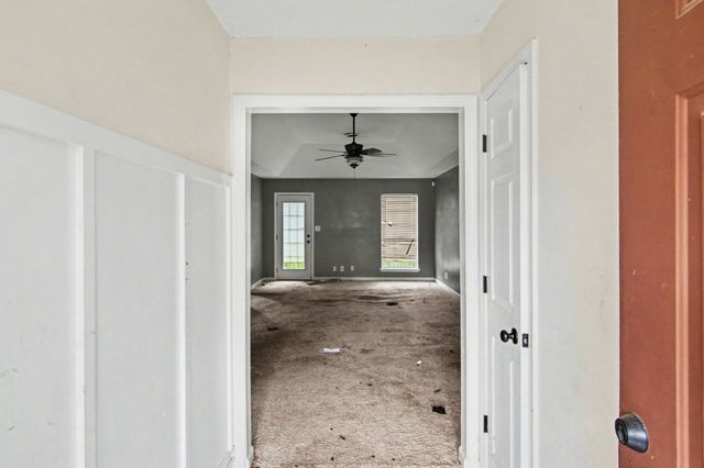 230 Jim Thorpe Dr, Clarksville, TN 37042