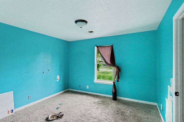 230 Jim Thorpe Dr, Clarksville, TN 37042