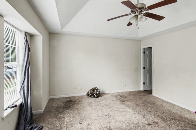 230 Jim Thorpe Dr, Clarksville, TN 37042
