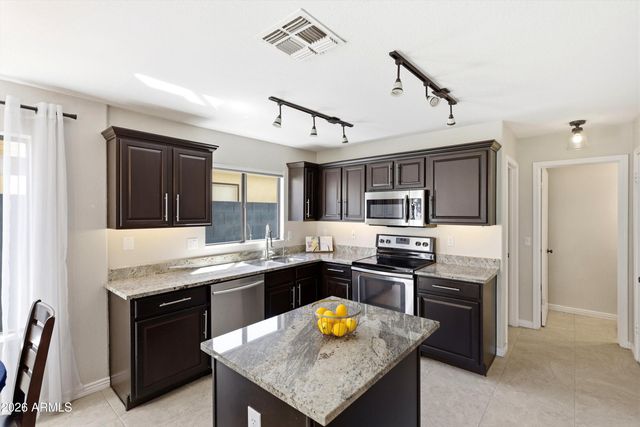 3326 E HONONEGH Drive, Phoenix, AZ 85050