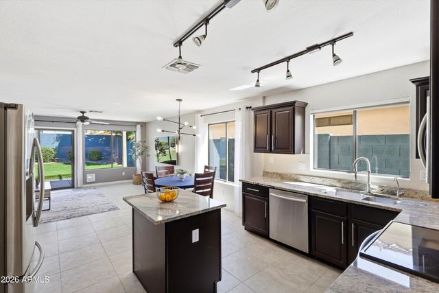 3326 E HONONEGH Drive, Phoenix, AZ 85050