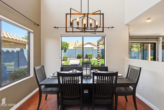 3326 E HONONEGH Drive, Phoenix, AZ 85050