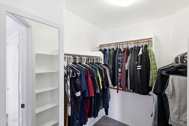 3326 E HONONEGH Drive, Phoenix, AZ 85050