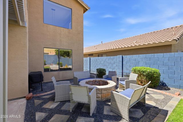 3326 E HONONEGH Drive, Phoenix, AZ 85050