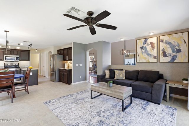 3326 E HONONEGH Drive, Phoenix, AZ 85050