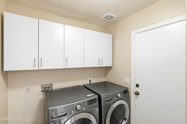 3326 E HONONEGH Drive, Phoenix, AZ 85050