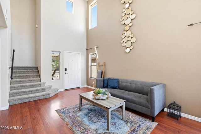 3326 E HONONEGH Drive, Phoenix, AZ 85050