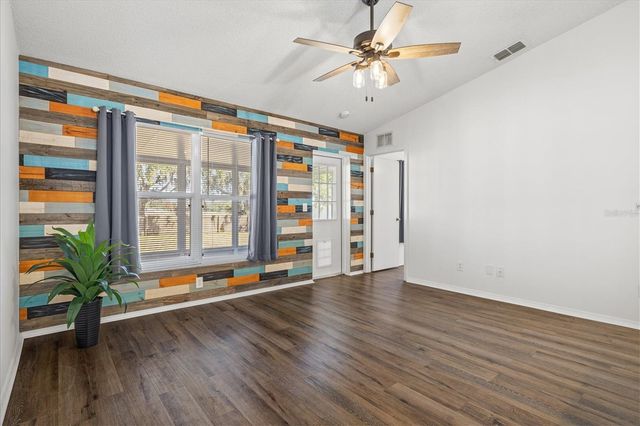 11203 2ND AVENUE E, Bradenton, FL 34212