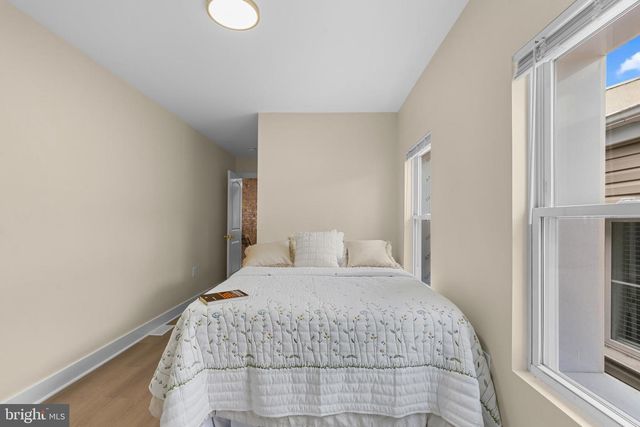 1008 E BIDDLE ST, Baltimore, MD 21202