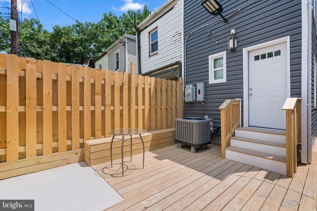 1008 E BIDDLE ST, Baltimore, MD 21202